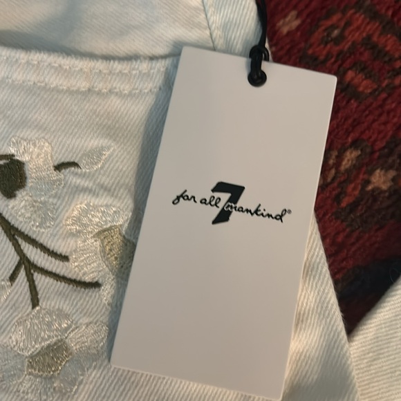 NEW 7 For All Mankind Easy Straight Ankle white crop jeans with embroidery - Picture 7 of 13
